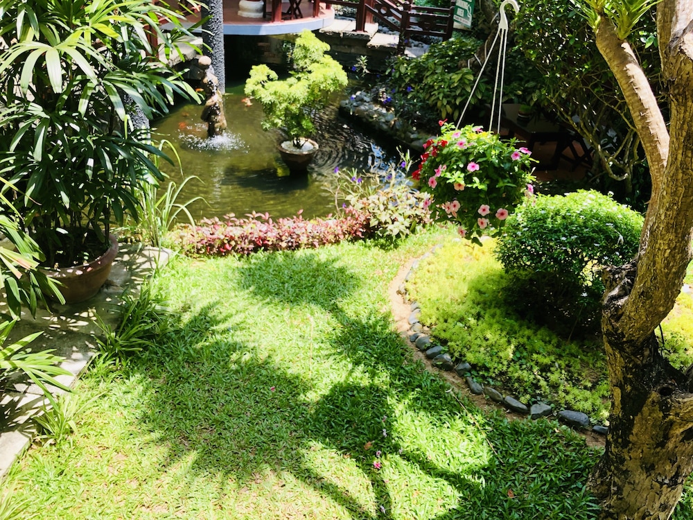Lantern Boutique Hoi An 66/74