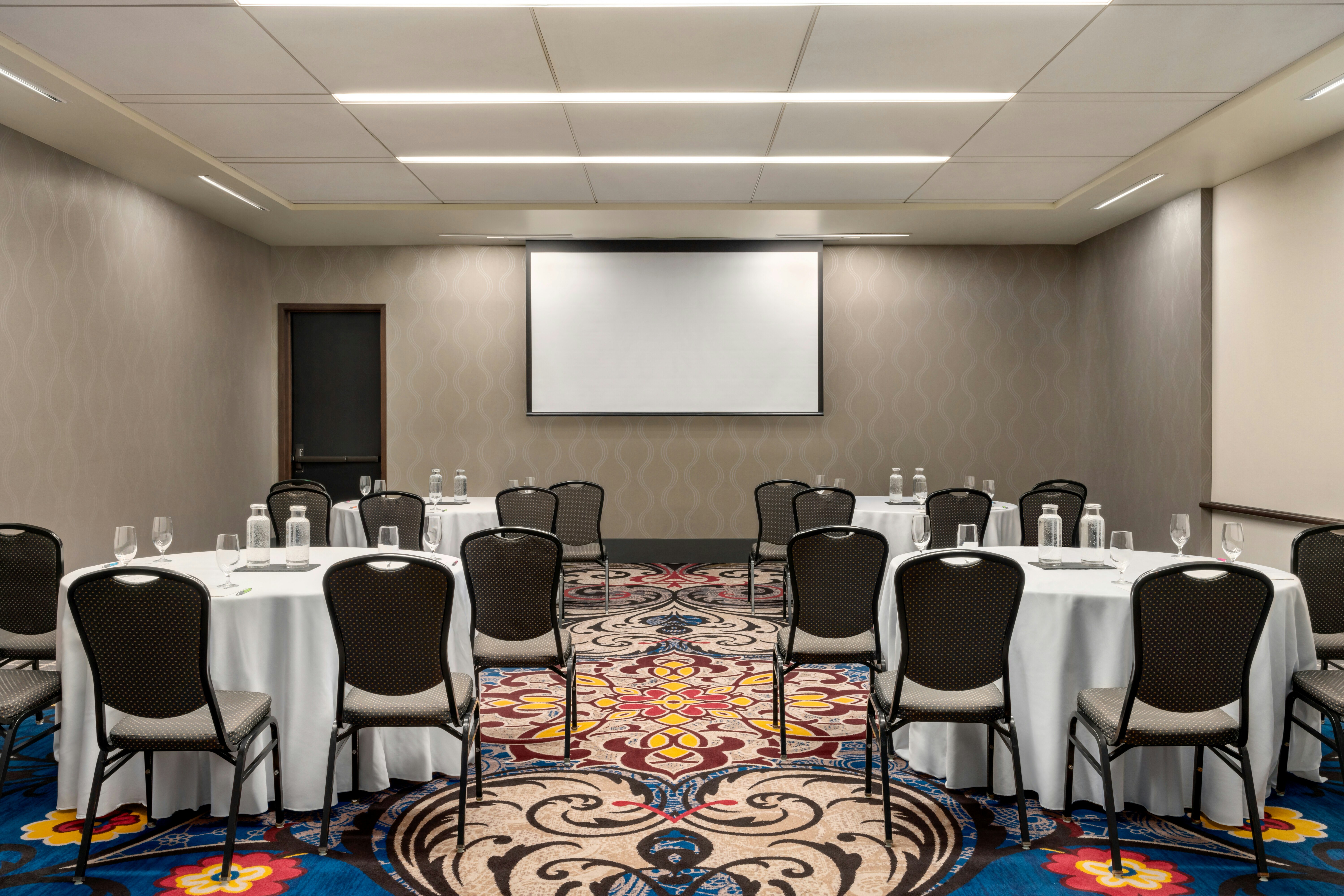 Hilton Motif Seattle 20/32