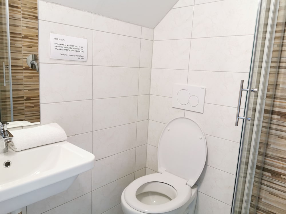 Rooms Ambrozic 35/39