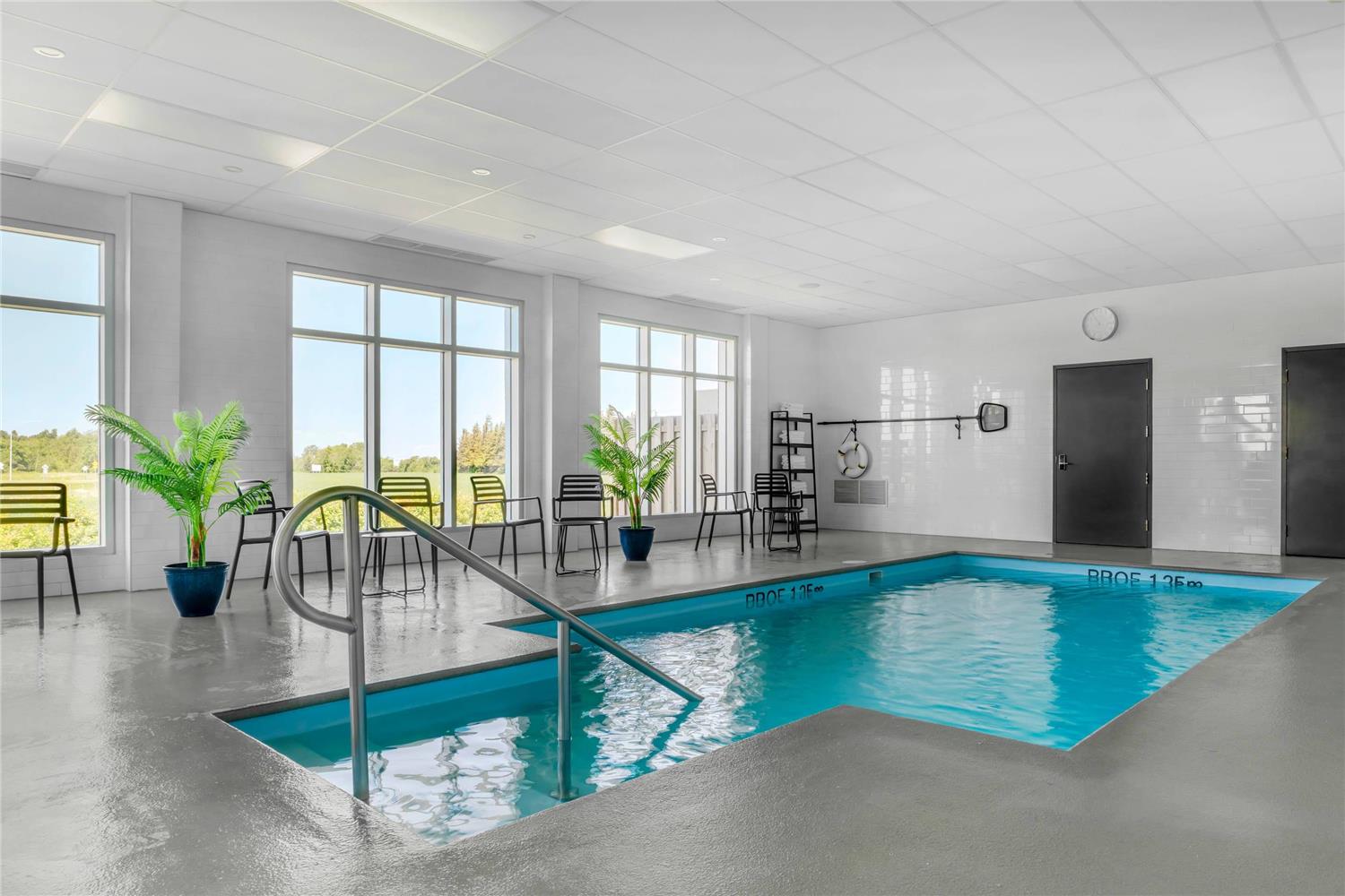 Quality Inn and Suites Mont-Joli 6/22