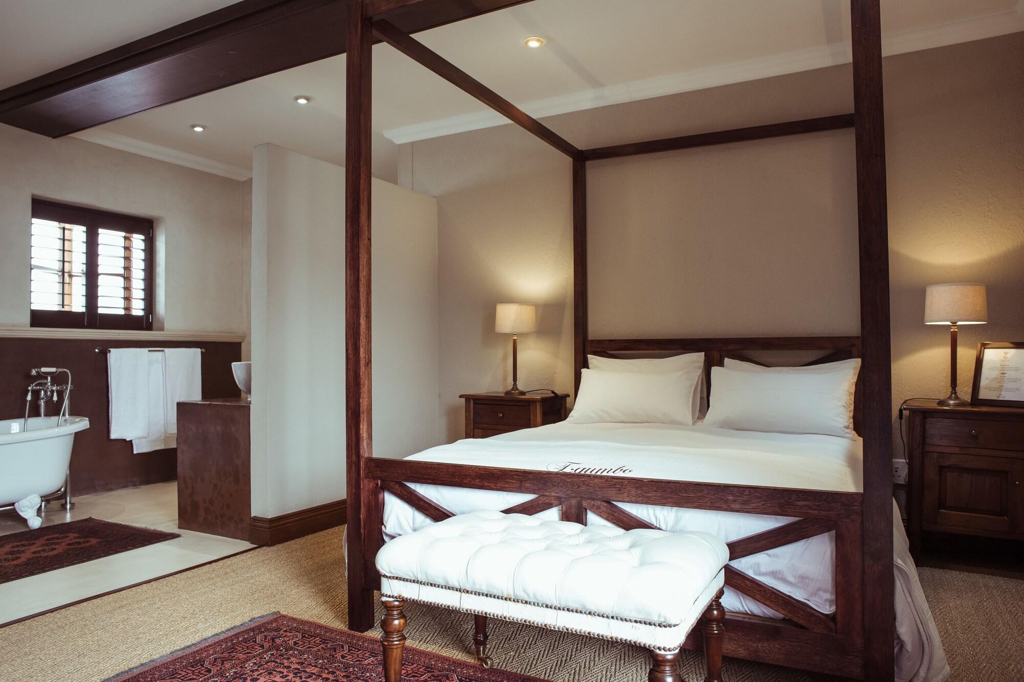 The Iris Boutique Hotel 8/17