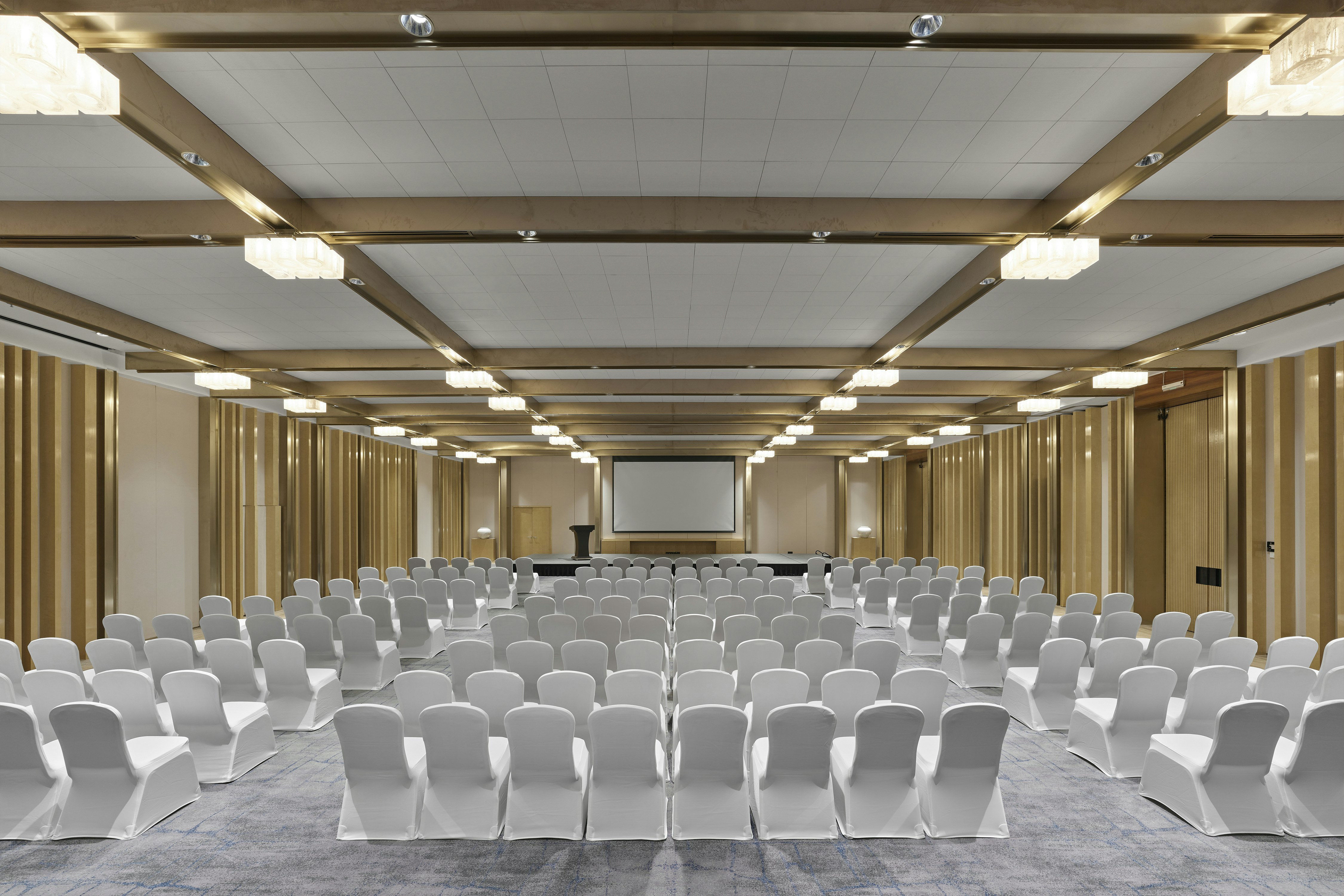 Hilton Suzhou Yinshan Lake 55/72