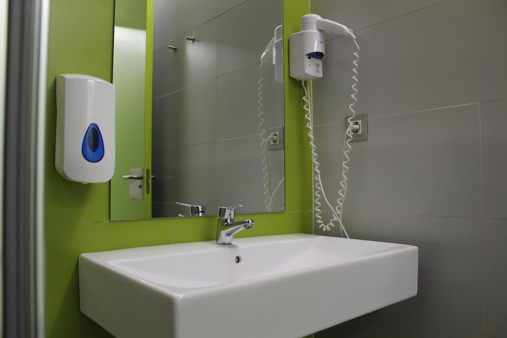 Green Nest Hostel Uba Aterpetxea 66/66