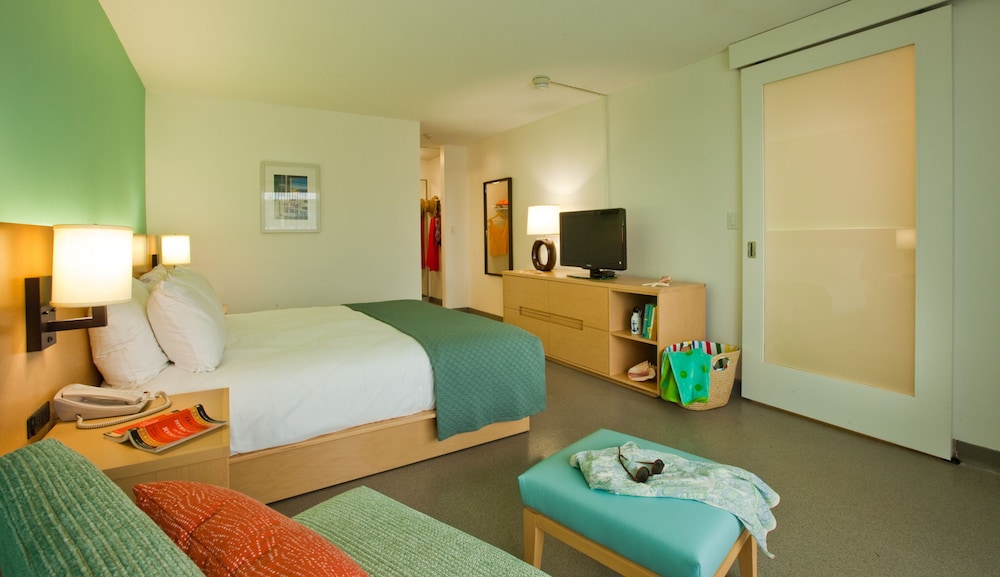 Harbor Hotel Provincetown 7/50