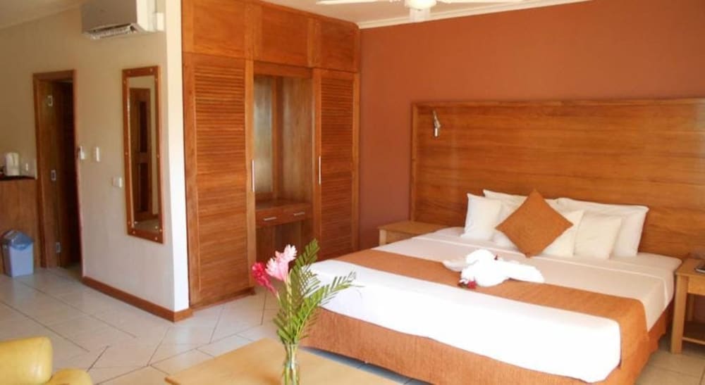 Bedarra Beach Inn 9/35