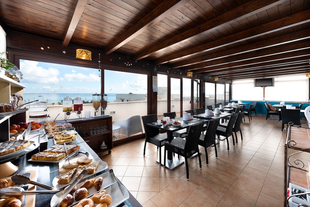 Hotel Baia Di Venere 35/50