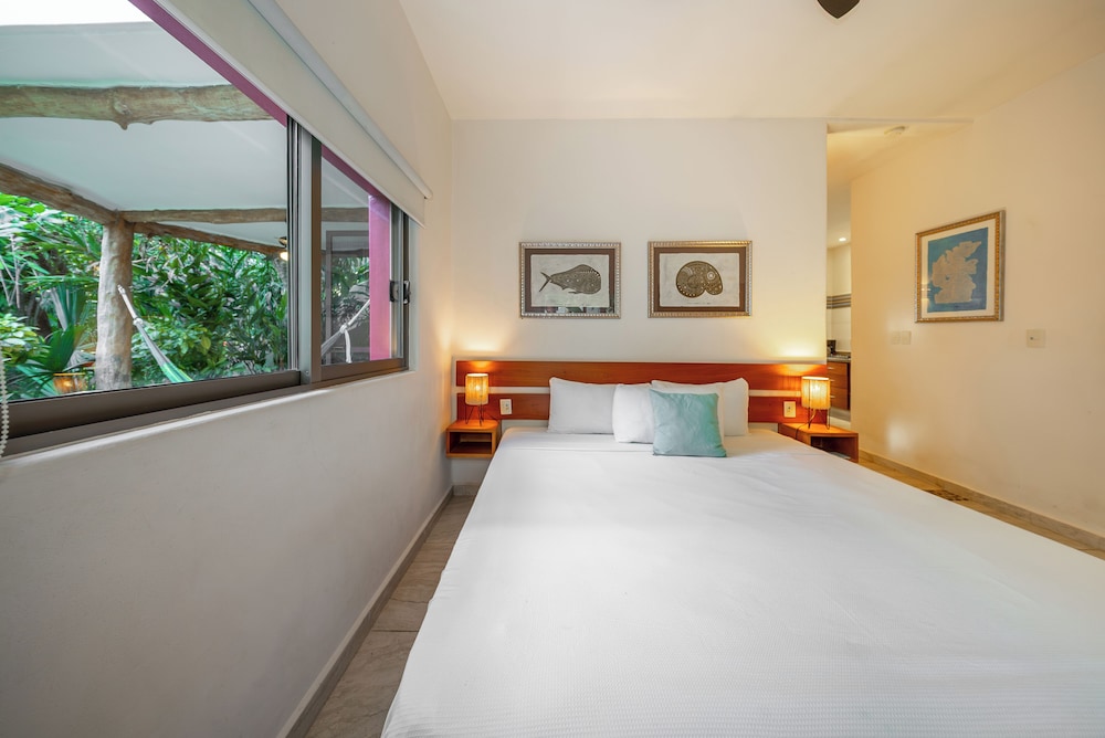 Riviera Maya Suites 11/50