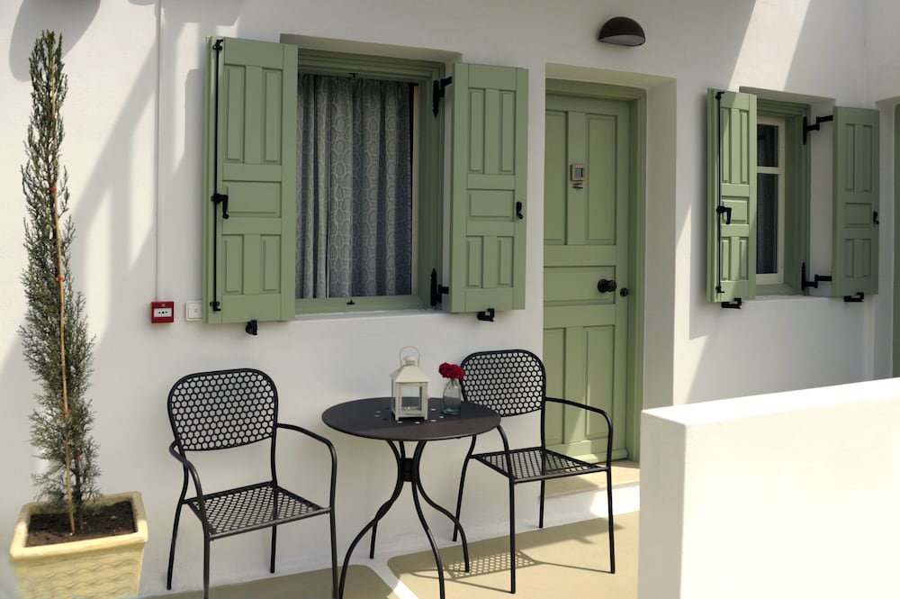 Almyris Hotel 30/41