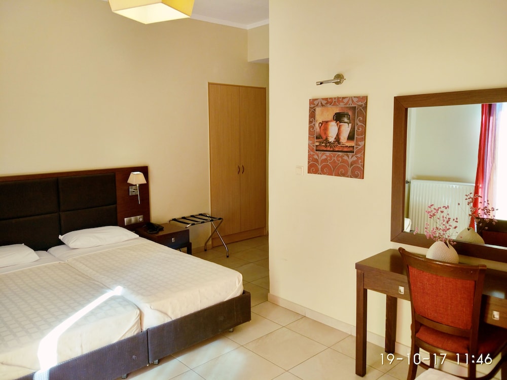 SAN NECTARIOS HOTEL 19/50