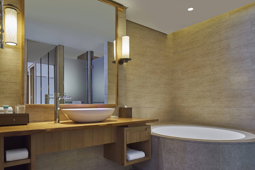 Four Points By Sheraton Chengdu Pujiang Resort 21/37
