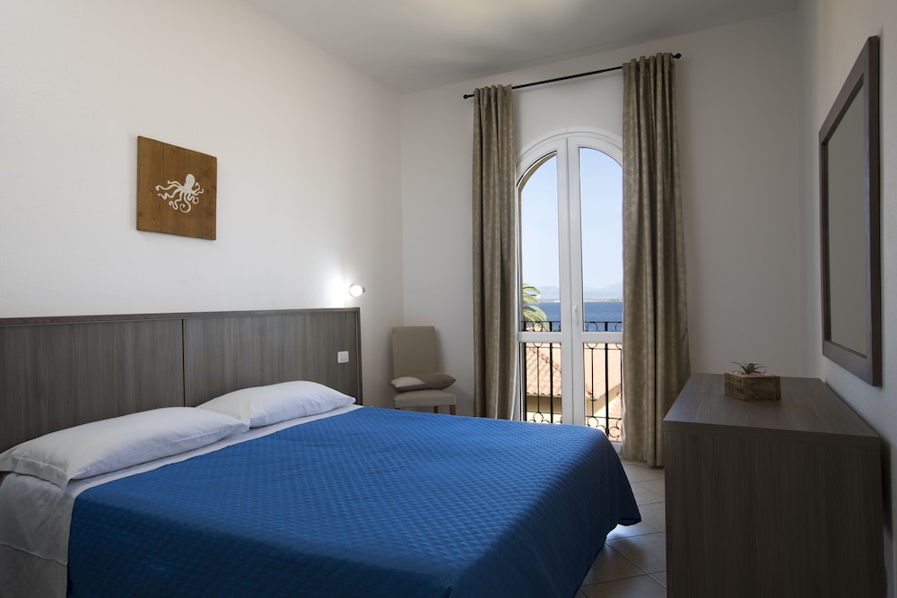 Muma Hostel 13/65
