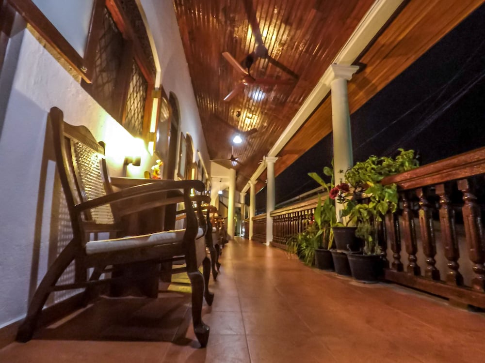 Mrs Wijenayake's Beach Haven Guest House 27/34