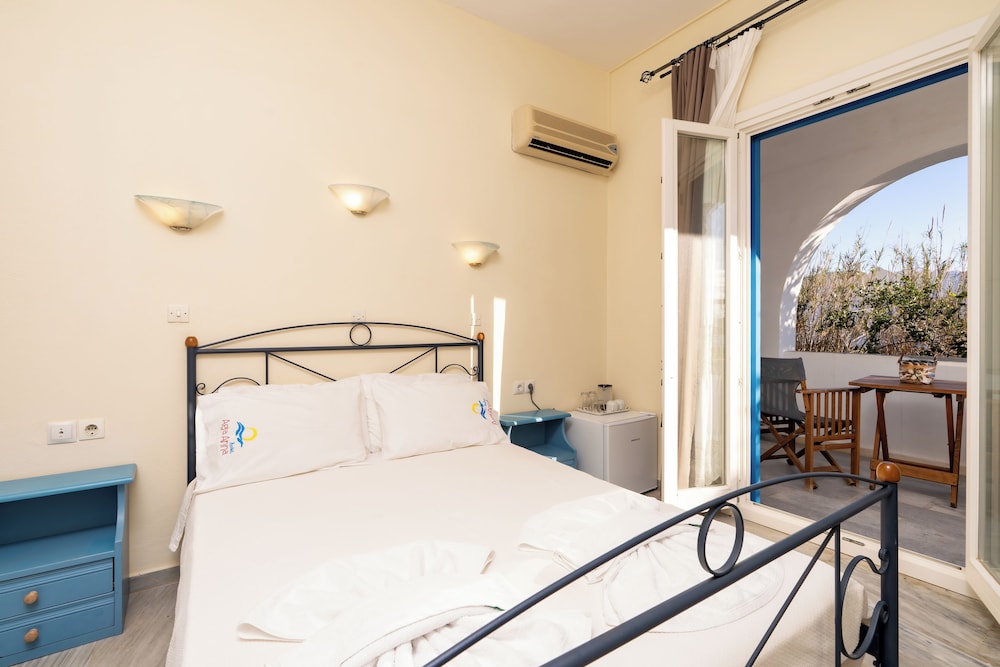 Aghia Anna Hotel 14/41
