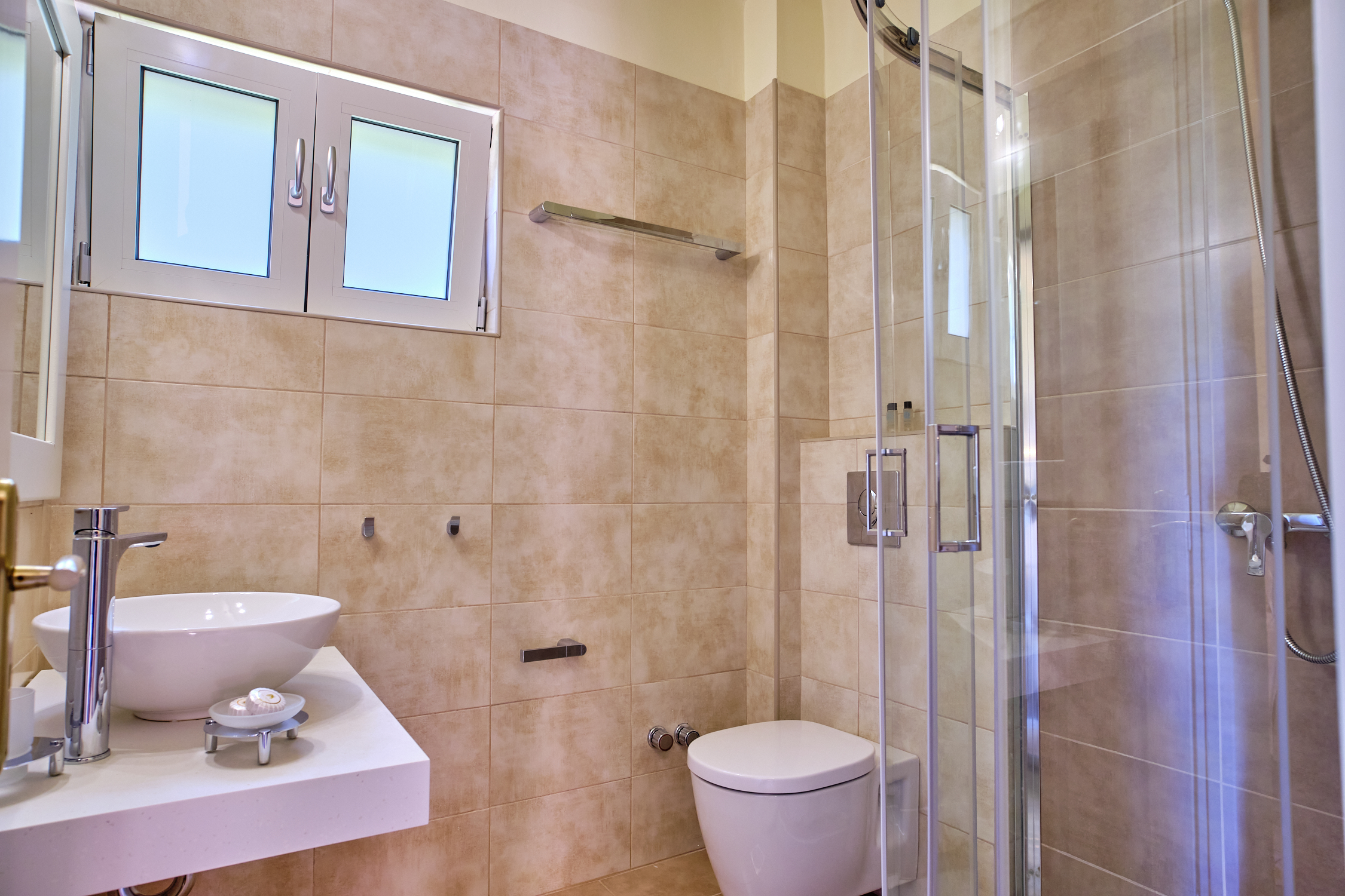 Chrismos Luxury Suites and Studios 37/39