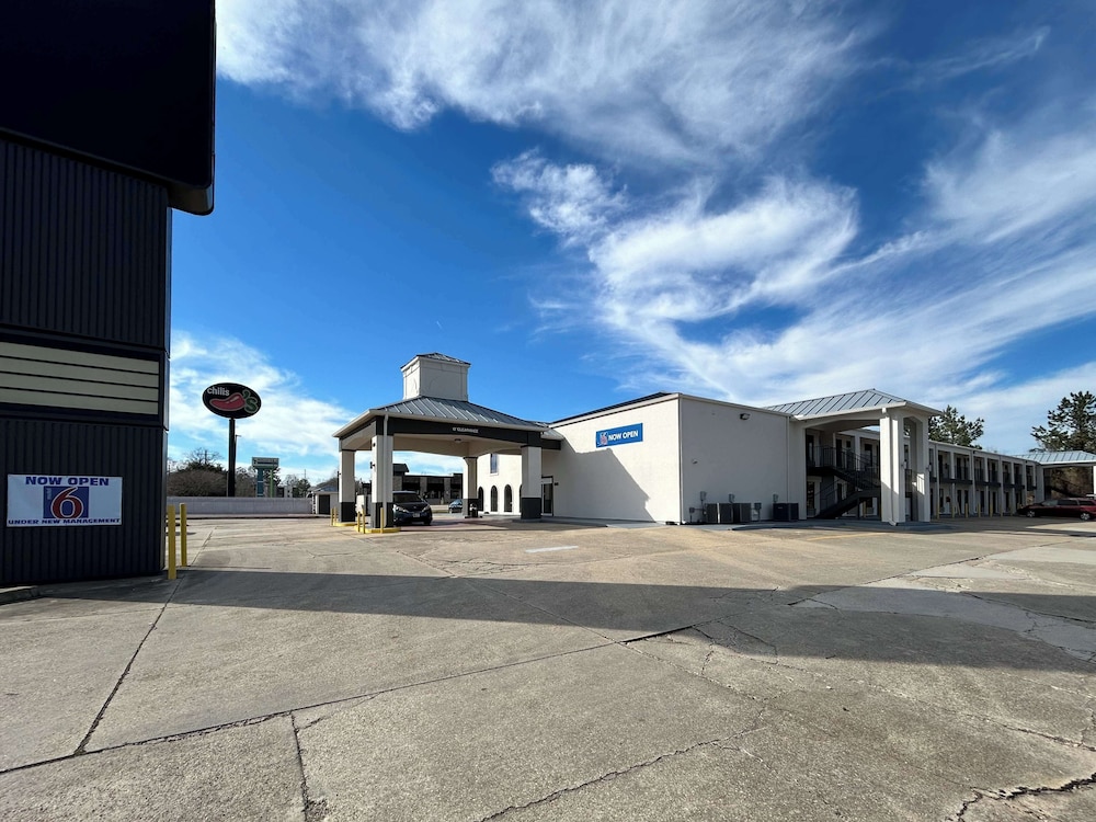 Motel6 Denham Springs, LA 44/50