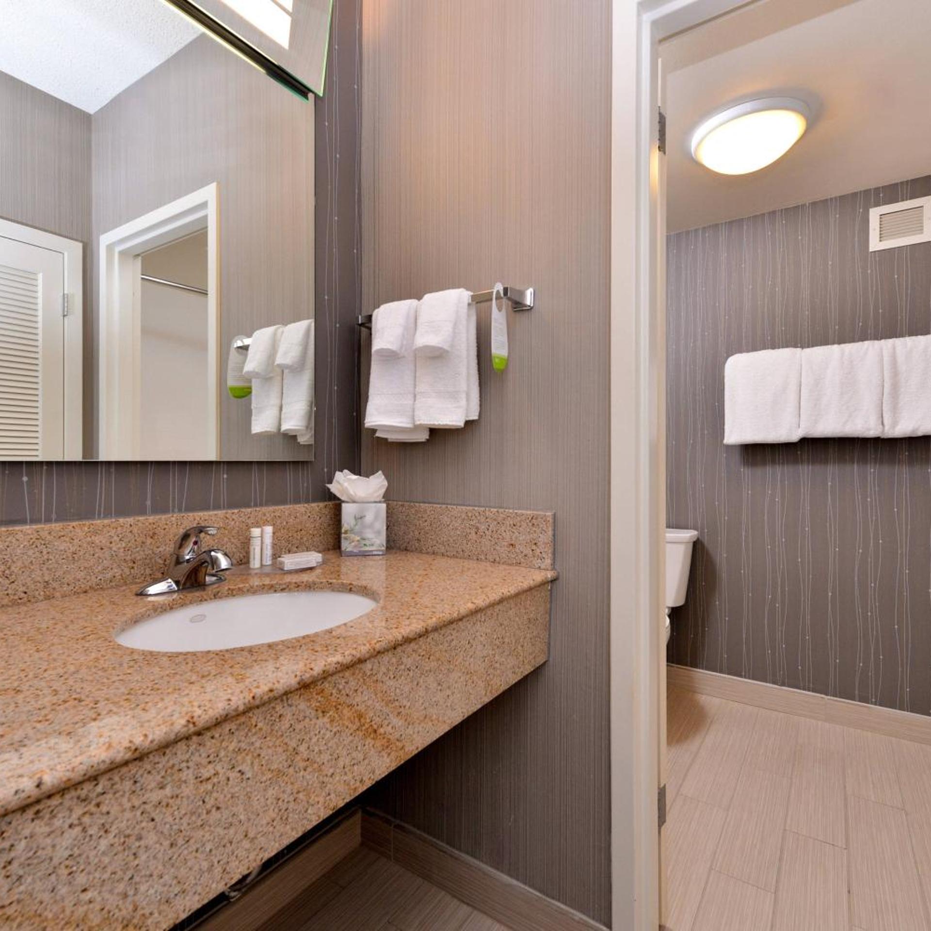 Room, Double Bed, Accessible