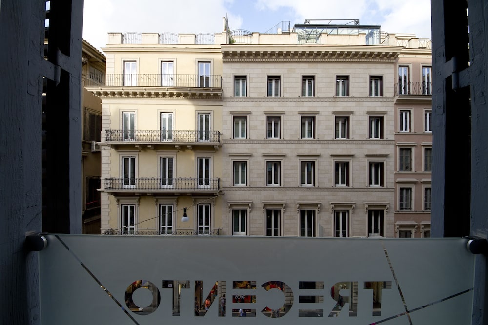 Hotel Trecento 3/50