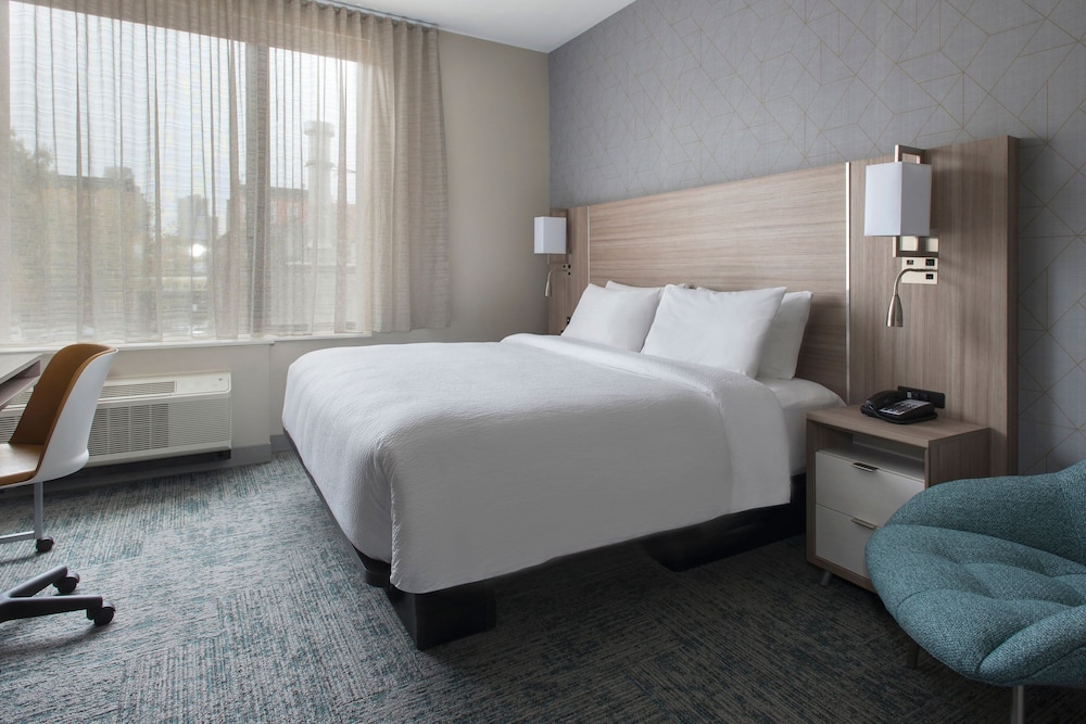 TownePlace Suites by Marriott New York Brooklyn 5/22