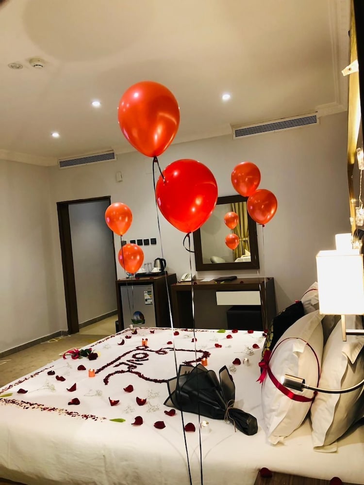 فندق تاج الوجه(Taj Al-Wajh Hotel) 16/32