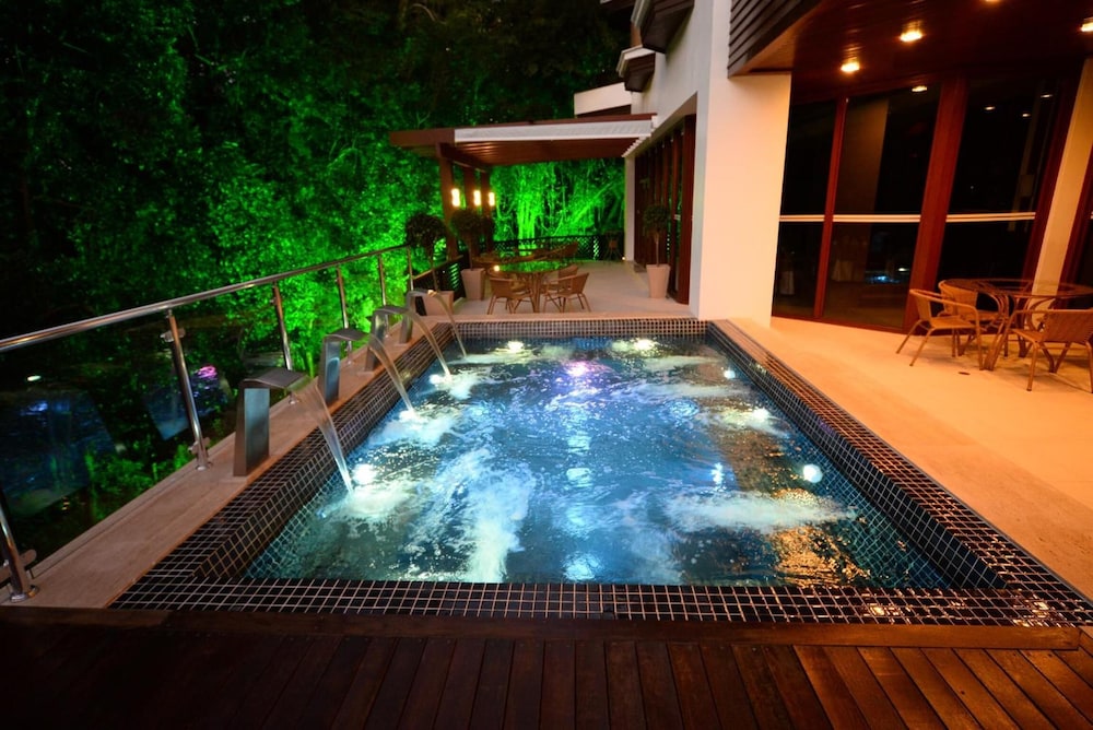 HOTEL AGUAS CLARAS 35/50