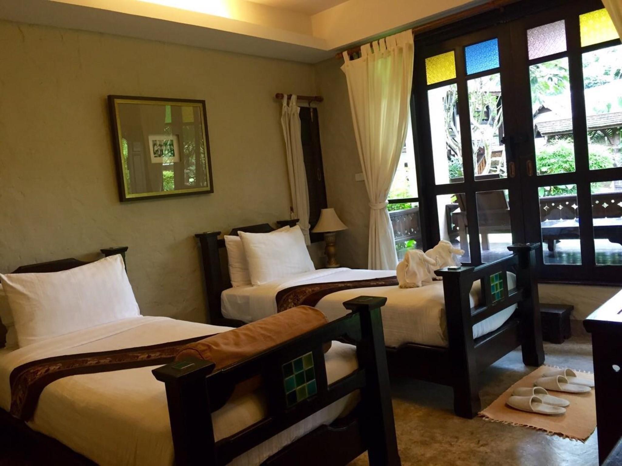DELUXE, VILLA, TWIN BEDS