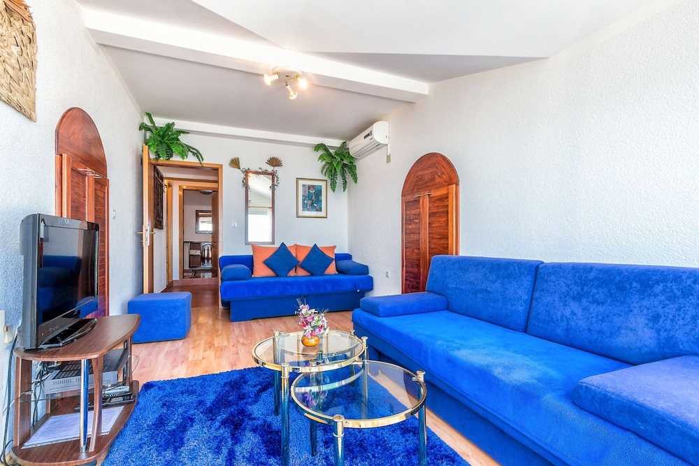 Villa Roses Apartments & Wellness 23/50