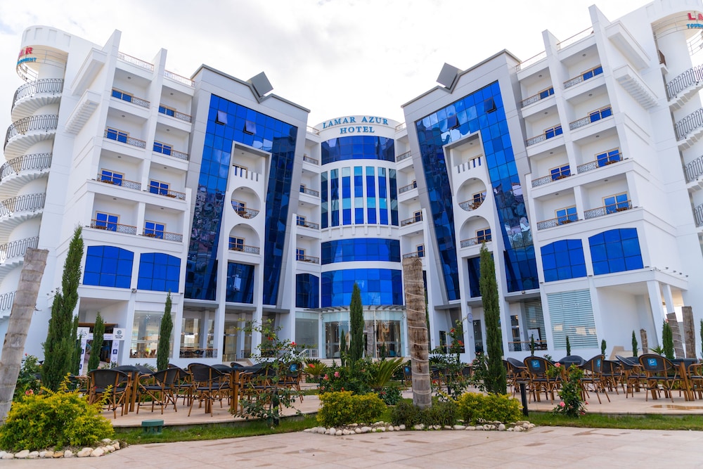 Lamar Azur Hotel 4/39