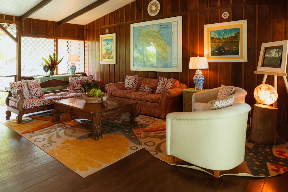 Mawamba Lodge 50/67