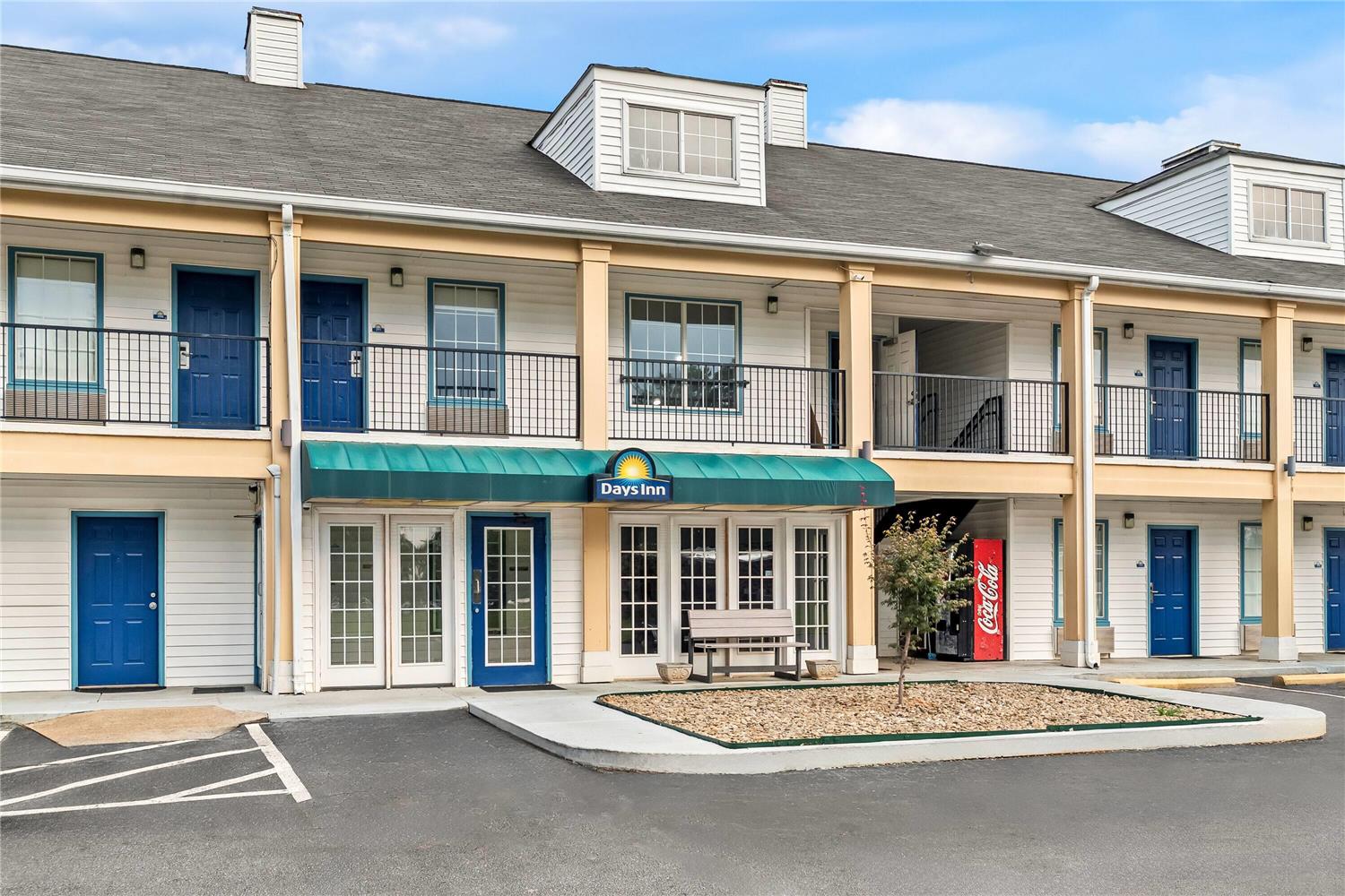 Days Inn by Wyndham Simpsonville 6/31