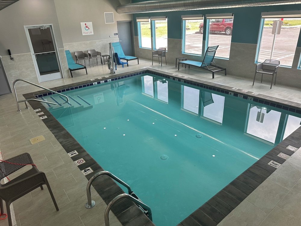 avid hotel Harrisburg NE - Hershey Area by IHG 8/26