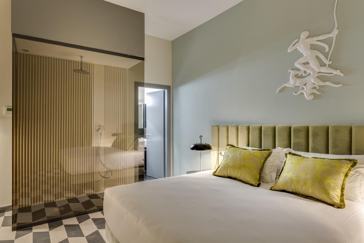SUPERIOR, DOUBLE BED