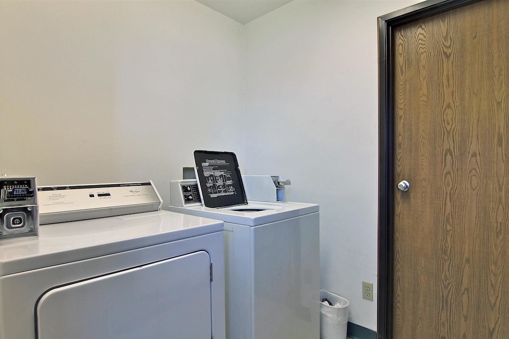Motel6 Gilman, IL 41/50