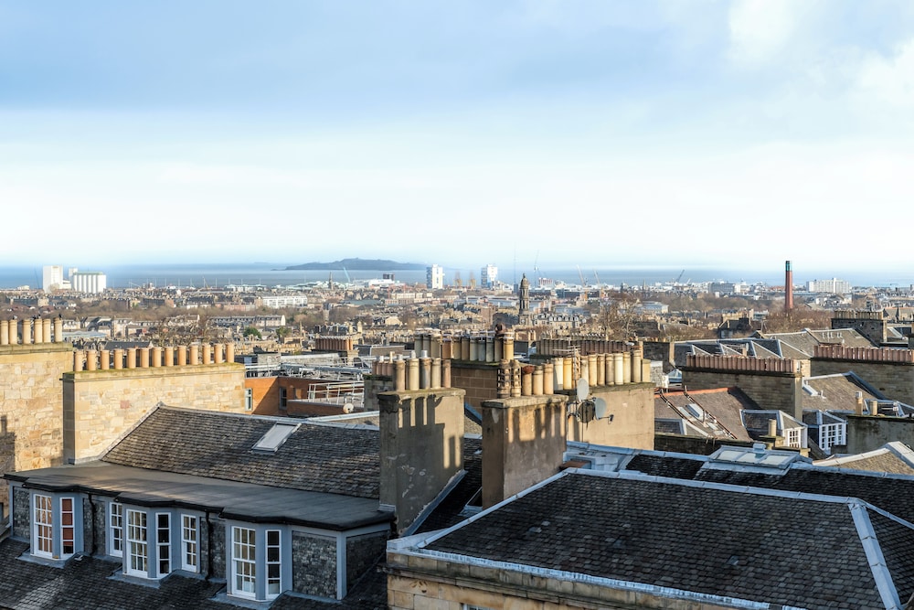 Righ Residences 31/38