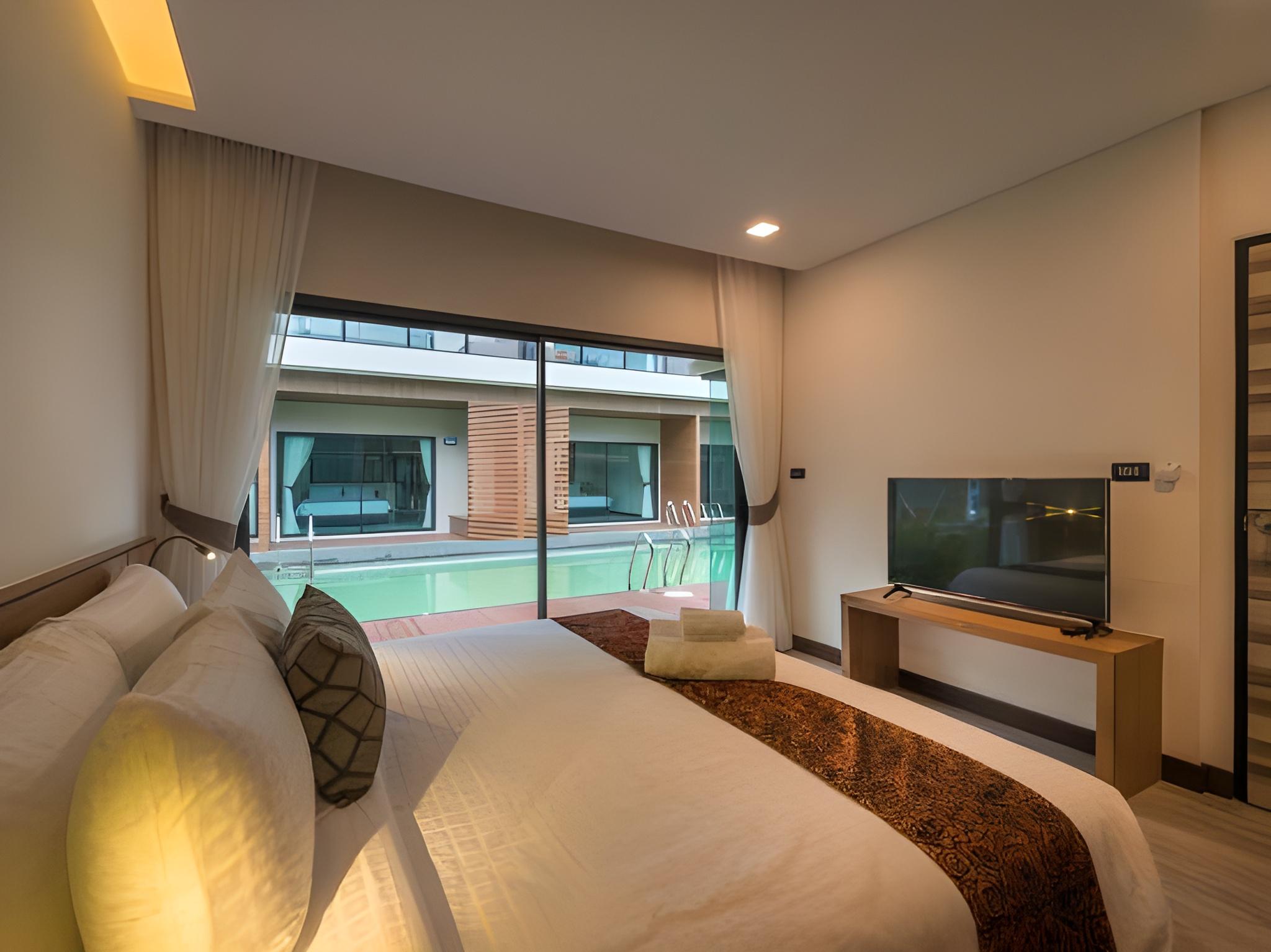 Family, 2 Double Beds, Pool Access