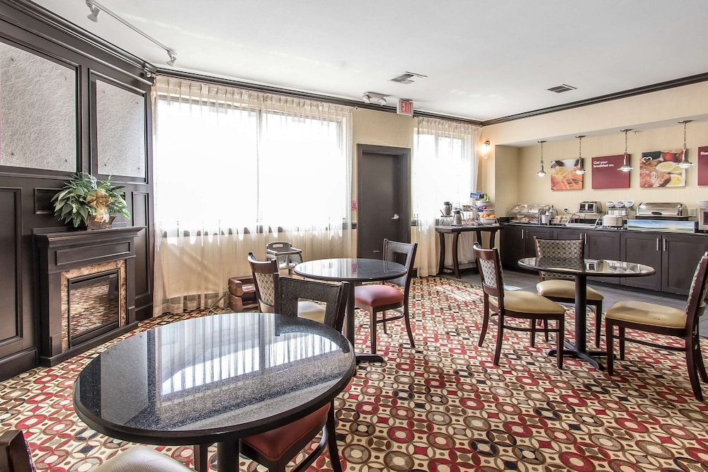 Comfort Suites Lawton Near Fort Sill 47/56