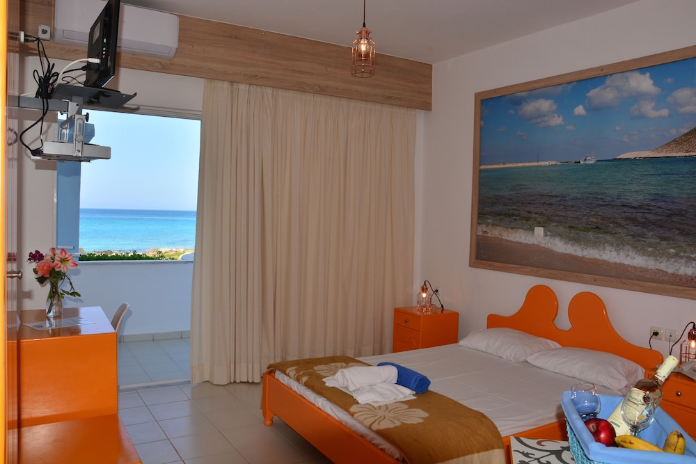 Blue Beach Villas Apartments 36/61