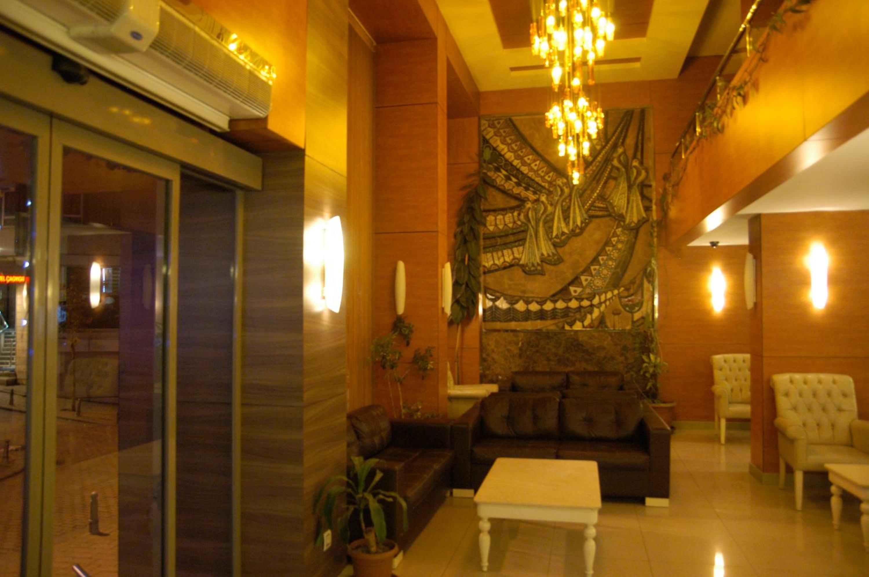 Merdan Hotel 35/48