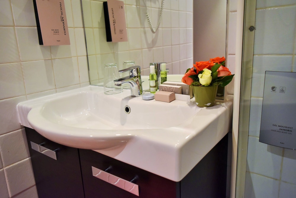 Hotel 29 Lepic 61/66