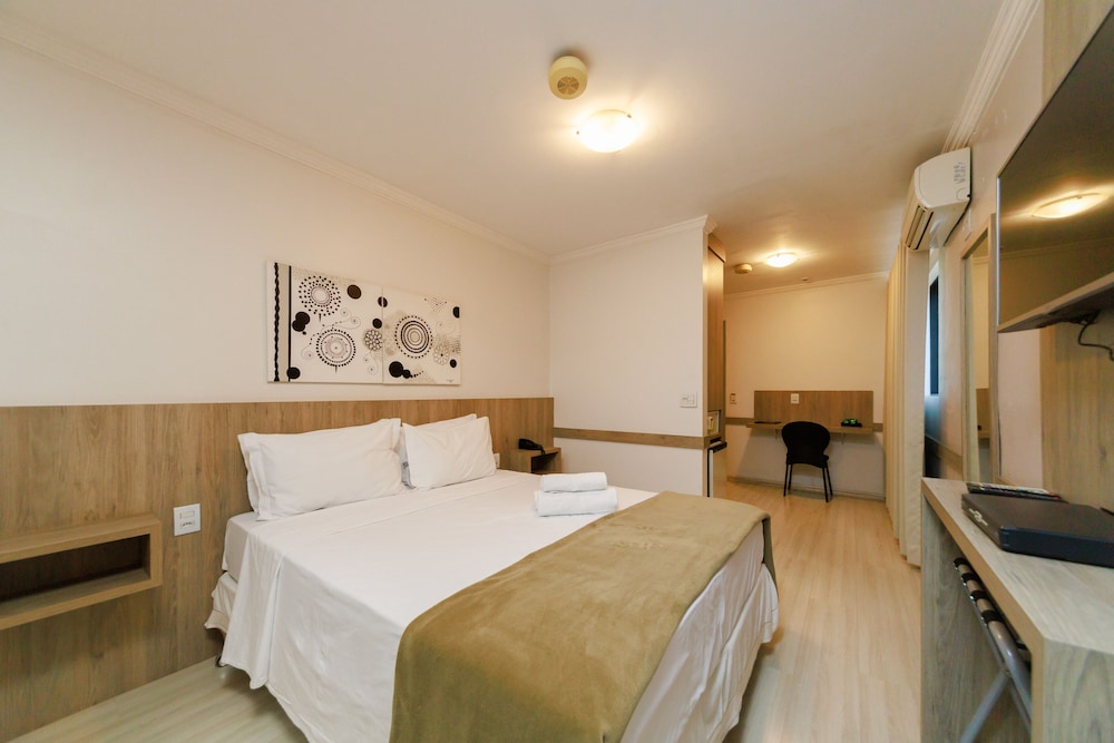 Realce Hotel 30/71