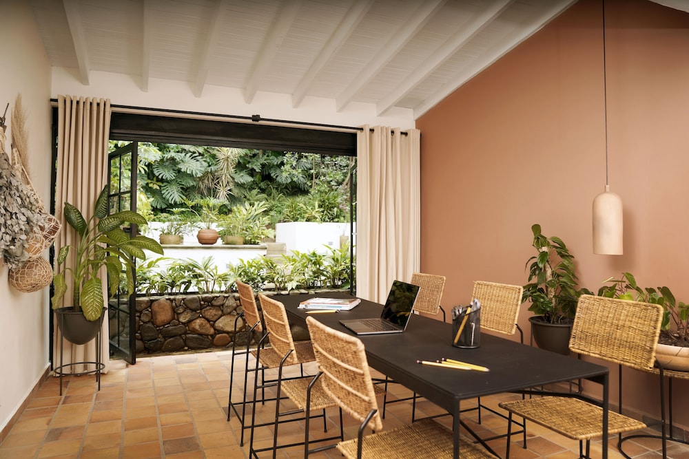 Hotel Quinta Ladera 38/50