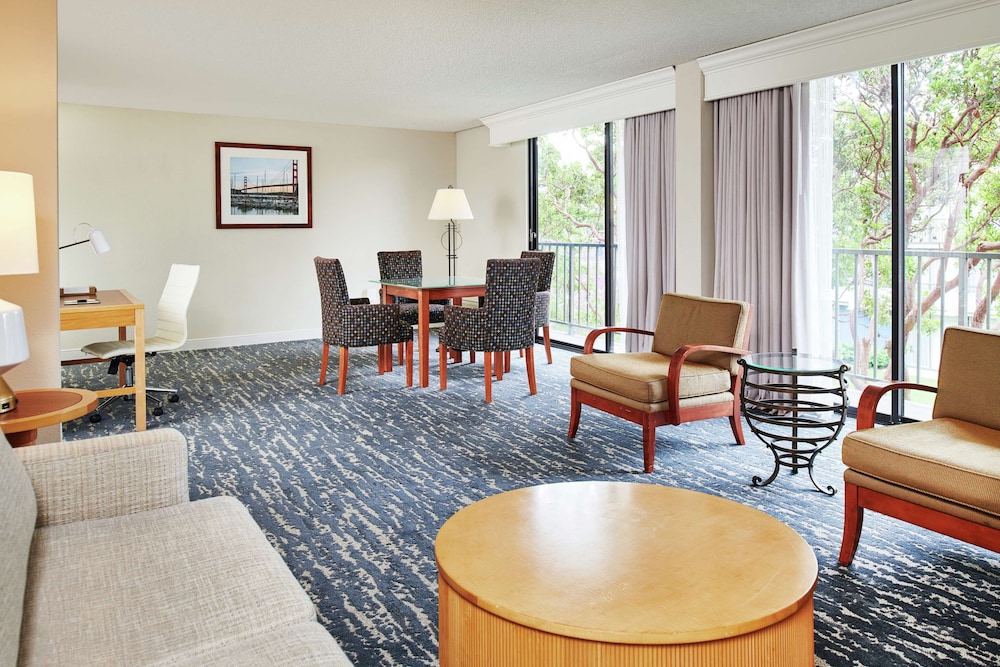 DoubleTree by Hilton Hotel Berkeley Marina 51/83