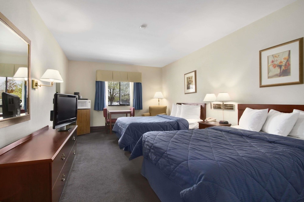 Comfort Inn & Suites Prince George - Fort Lee 21/60