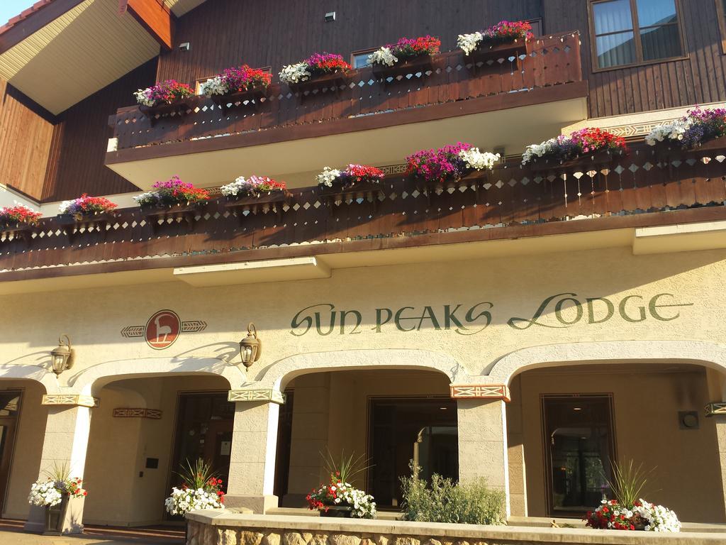 Sun Peaks Lodge 3/22