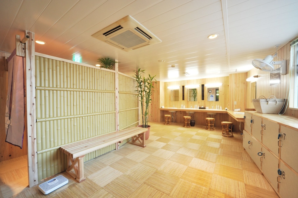Hotel Seawave Beppu 12/70