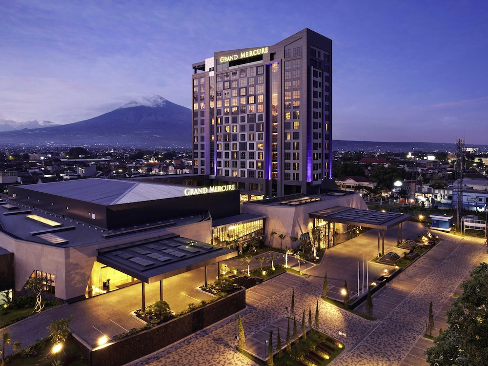 Grand Mercure Malang 3/67