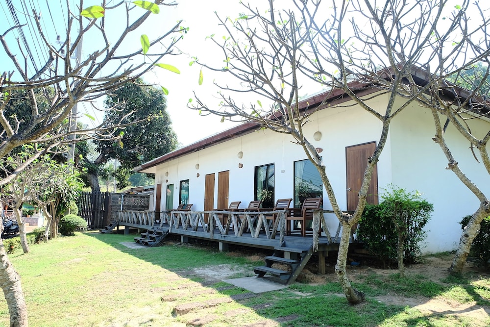 Samed Cliff Resort 3/68