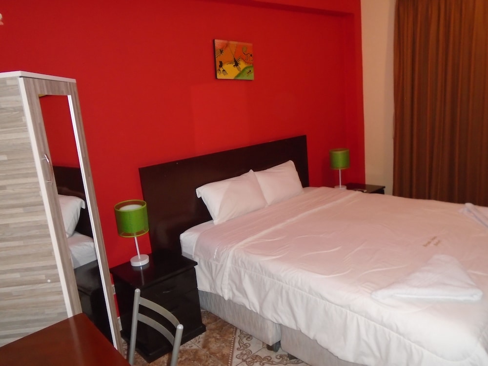 ROYAL INCA HOTEL 15/63