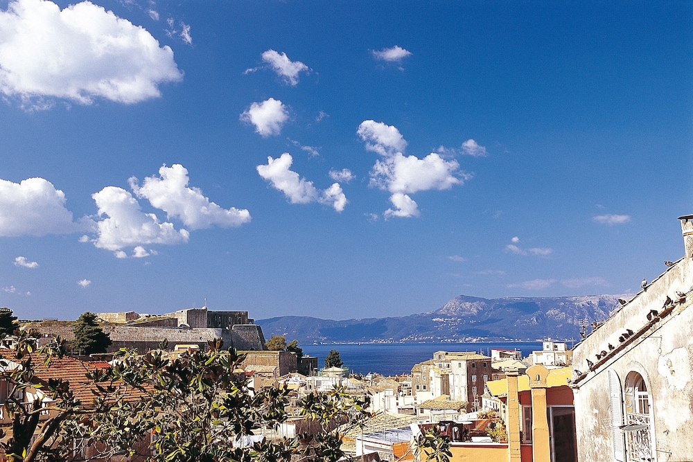 Siora Vittoria Boutique Hotel 41/48
