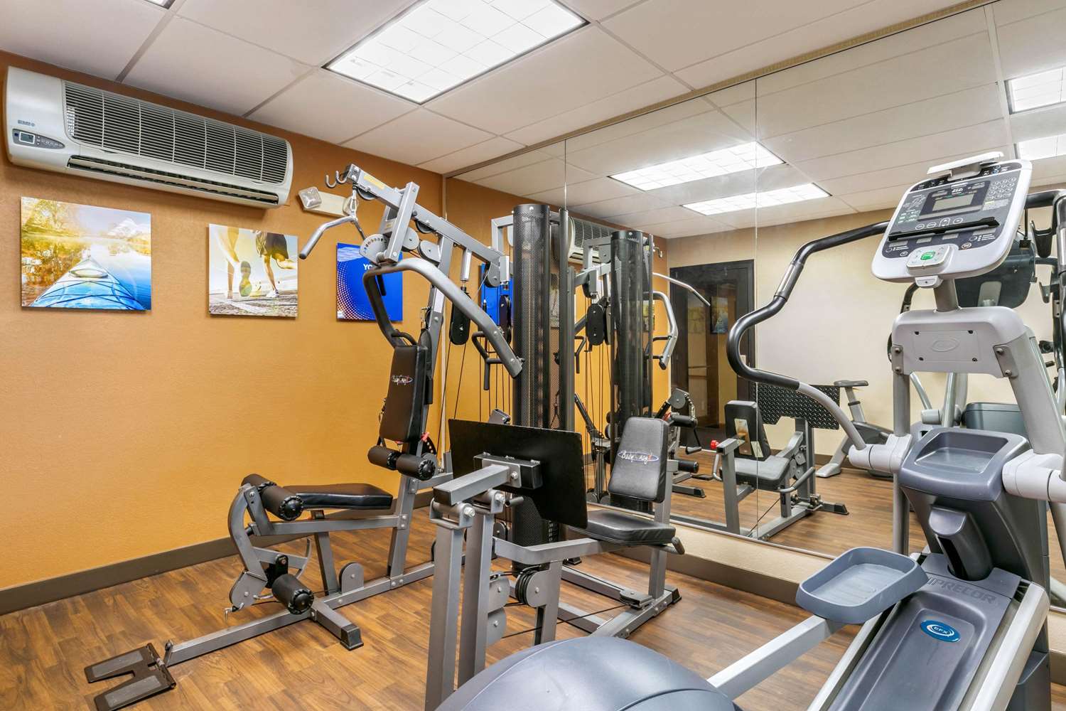 Comfort Suites Hopkinsville near Fort Campbell 9/15