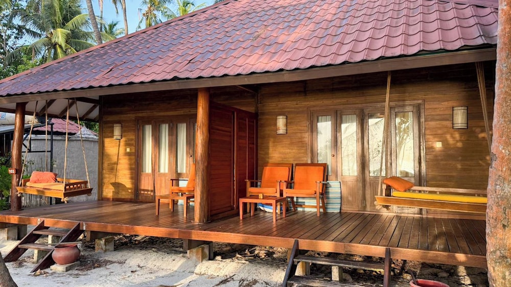 Medhufushi Island Resort 67/96